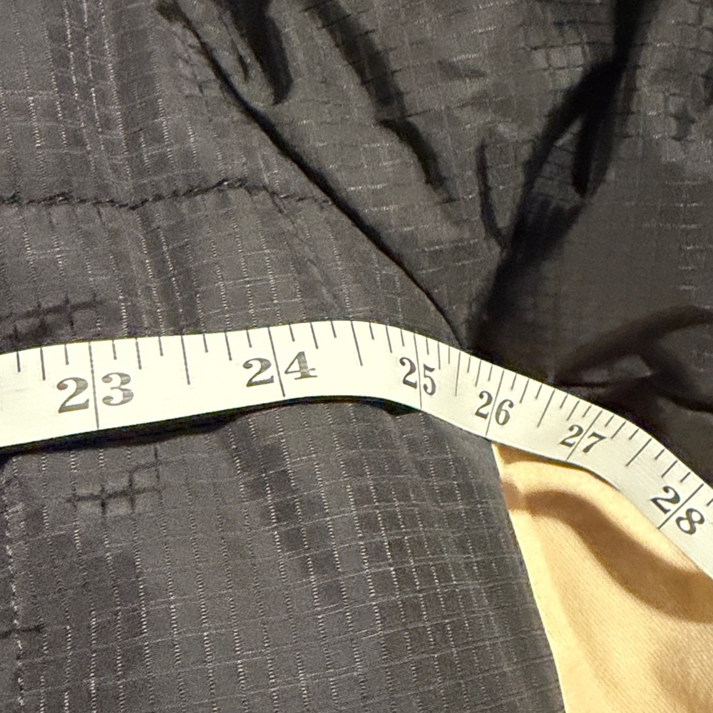 Louis Vuitton coat - Picture 16 of 16